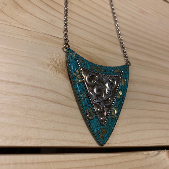 Silpada patina shield necklace - Picture 2 of 2